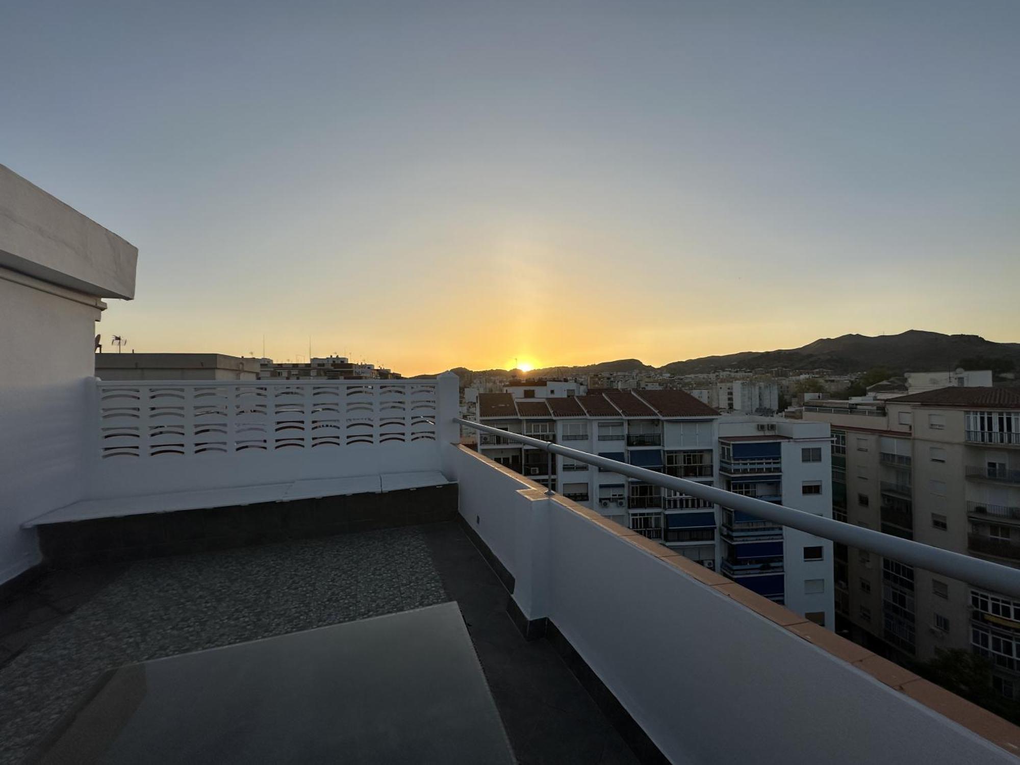 Atico Plaza Bailen Malaga Centro Apartment Luaran gambar