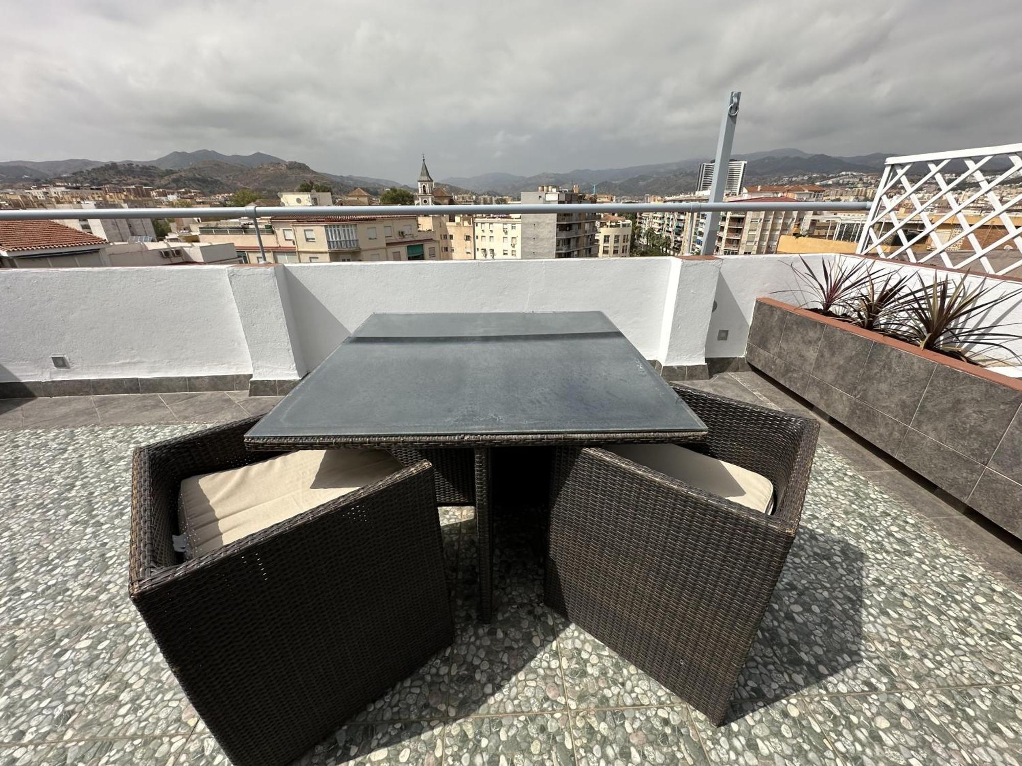 Atico Plaza Bailen Malaga Centro Apartment Luaran gambar