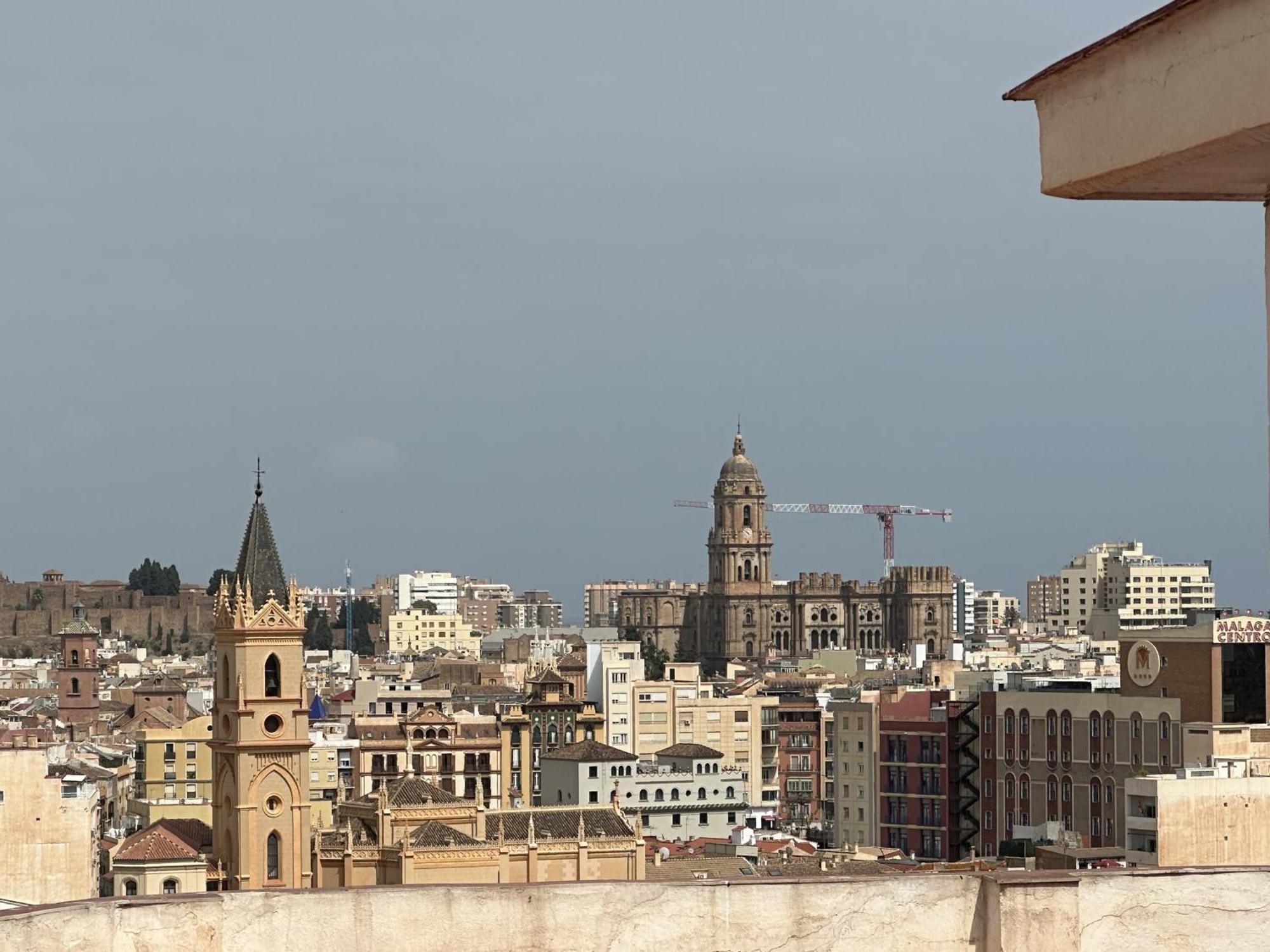 Atico Plaza Bailen Malaga Centro Apartment Luaran gambar