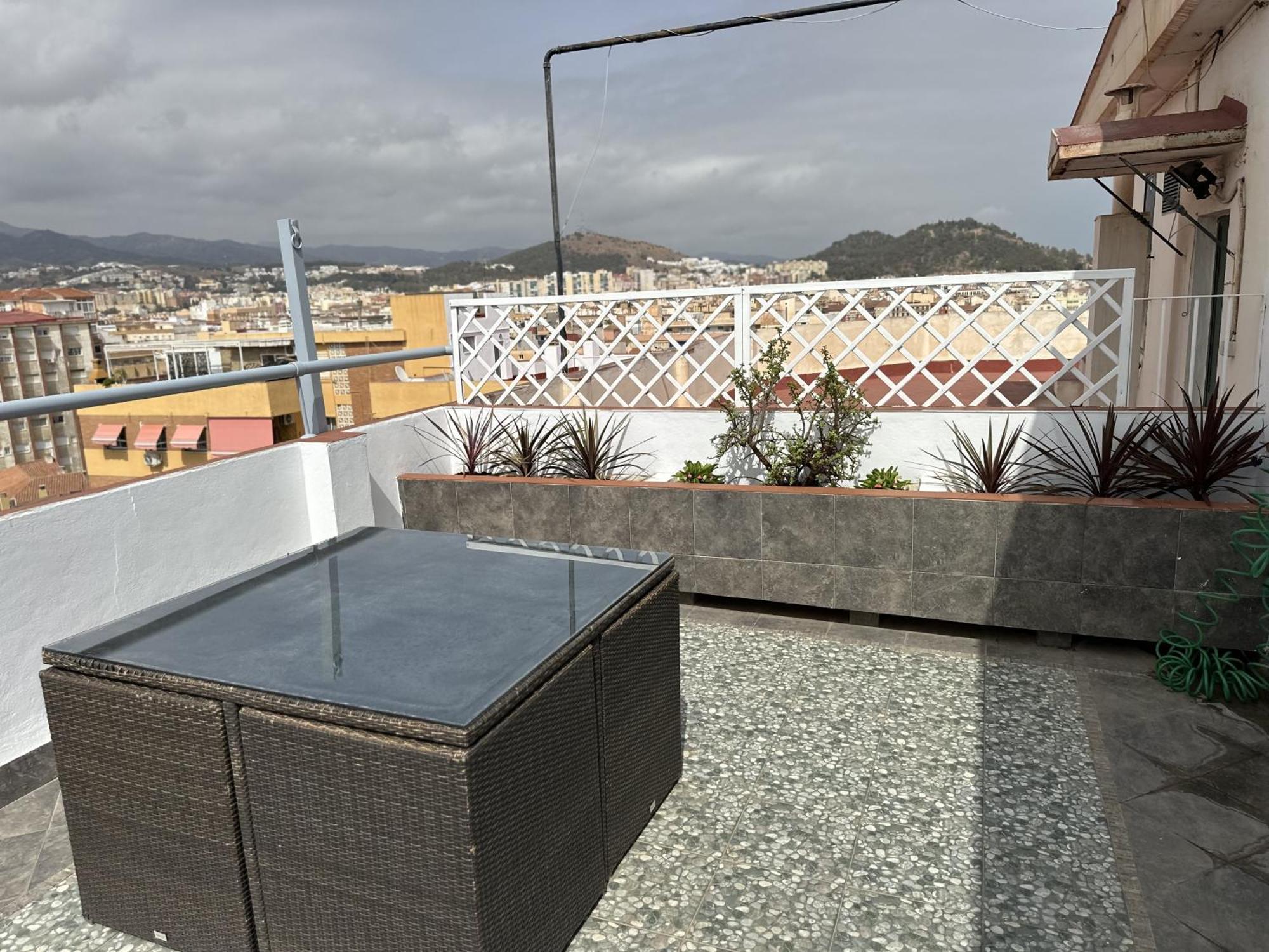 Atico Plaza Bailen Malaga Centro Apartment Luaran gambar