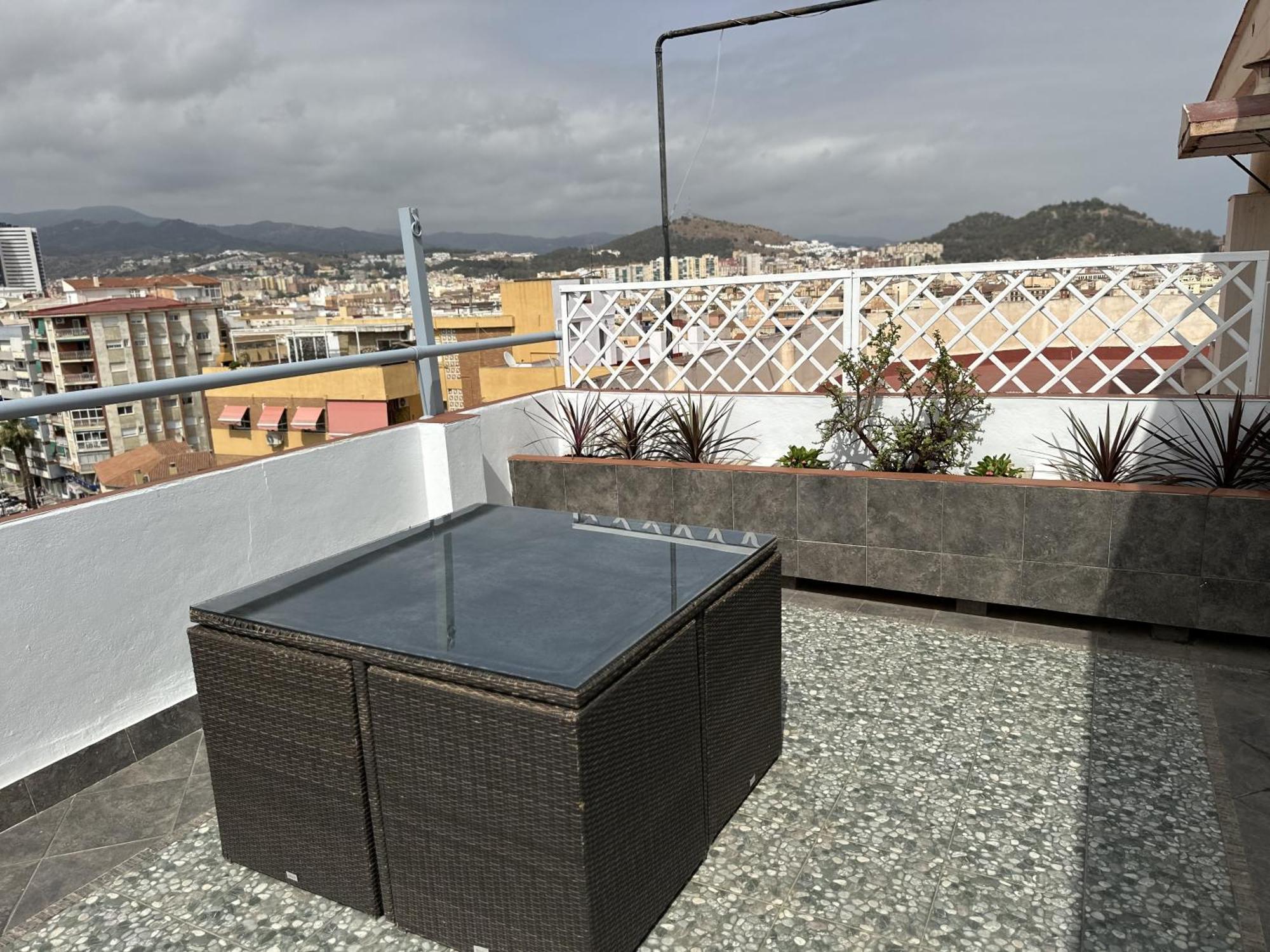 Atico Plaza Bailen Malaga Centro Apartment Luaran gambar